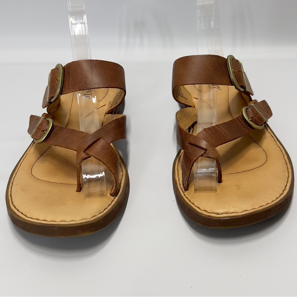 BORN size 8 Women’s Slip On Cross Toe Leather Strappy Summer Sandal - Picture 3 of 8